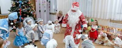 В Омске родители смогут посетить детские праздники при наличии QR-кода - runews24.ru - Омск
