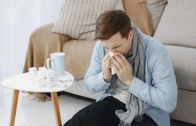 Ученые выяснили, можно ли отличить «омикрон» от простуды без теста - afanasy.biz - Англия