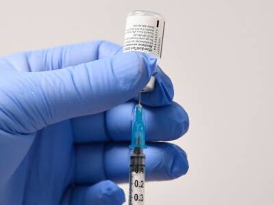 Вильям Де-Блазио - В Нью-Йорке за вакцинацию бустерной дозой будут платить 100 долларов - unn.com.ua - Украина - Киев - Нью-Йорк - Нью-Йорк