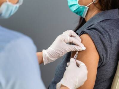 Карл Лаутербах - Минздрав Германии считает, что нужна четвертая прививка от COVID-19 из-за штамма “Омикрон” - unn.com.ua - Украина - Германия - Киев