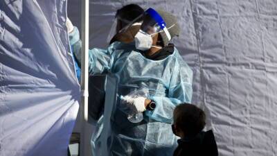 Ученые в ЮАР заявили о снижении риска госпитализаций при «омикроне» на 80% - mir24.tv - Юар