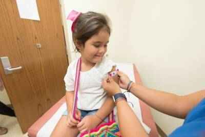 В ВОЗ высказались по поводу массовой вакцинации детей от COVID-19 - abnews.ru
