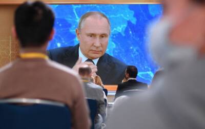 Владимир Путин - Журналистов на пресс-конференции Путина обработают серебром - tvc.ru
