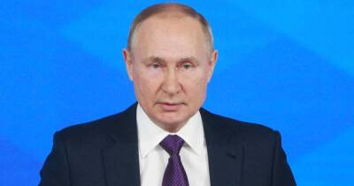 Владимир Путин - Путин назвал недостаточным уровень вакцинации в России - ren.tv - Россия