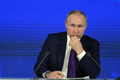 Владимир Путин - Путин заявил об ответственности глав регионов в условиях пандемии - aif.ru - Россия