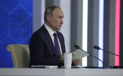 Владимир Путин - Путин раскритиковал противников вакцинации - aif.ru