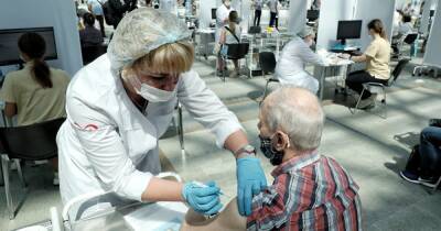 В Словакии пенсионеры получат по 300 евро за вакцинацию от COVID-19 - focus.ua - Украина - Словакия