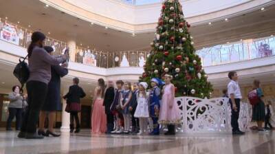 На губернаторскую елку в драмтеатр пригласили 500 детей - penzainform.ru