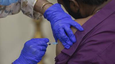 Нарендра Моди - Премьер Индии рассказал о планах вакцинировать подростков старше 15 лет - russian.rt.com - Индия