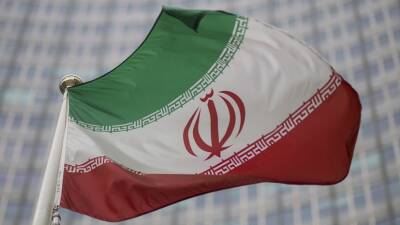 Иран закрывает границы с соседними странами по причине «омикрона» - russian.rt.com - Турция - Иран - Афганистан