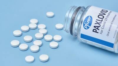 Нафтали Беннет - Минздрав Израиля разрешил использование лекарства от COVID-19 компании Pfizer - russian.rt.com - Израиль - Минздрав