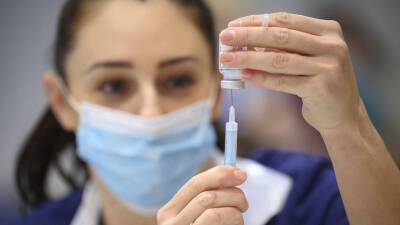 Глава ЕК: от коронавируса вакцинированы более 78% совершеннолетних жителей Евросоюза - russian.rt.com - Евросоюз - деревня Ляйен