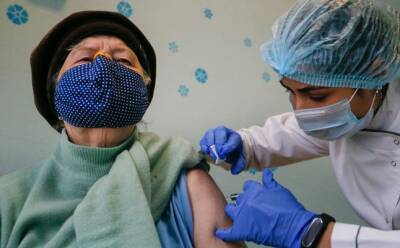 Прививку от гриппа сделали почти 46% россиян - eadaily.com - Россия