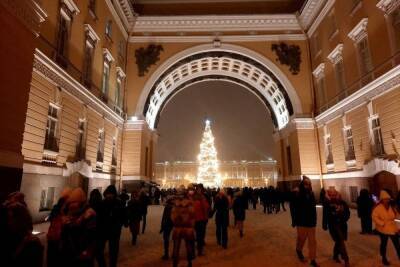 Петербург будет гулять на Новый год, несмотря на первое место в российском антирейтинге по COVID-19 - spb.mk.ru - Санкт-Петербург - Москва