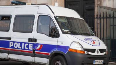 Торговец поддельными свидетельствами о вакцинации задержан во Франции - mir24.tv - Франция
