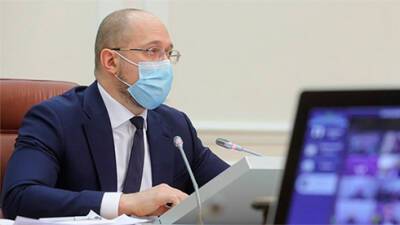 Денис Шмыгаль - Количество вакцинированных взрослых украинцев в ближайшее время превысит 50% - премьер - bin.ua - Украина