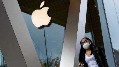 Apple продолжает закрывать магазины в США из-за штамма «Омикрон» - iz.ru - Сша - Нью-Йорк - Израиль