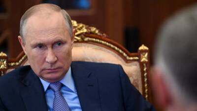 Владимир Путин - Путин поручил кабмину выделить допсредства для борьбы с новым штаммом коронавируса - russian.rt.com - Россия