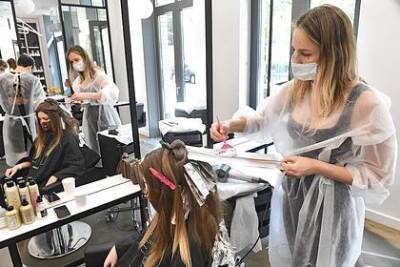 Российская сфера услуг оказалась в кризисе - lenta.ru