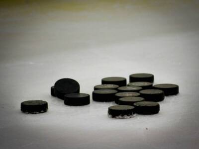 Люк Тардиф - «Когда-нибудь летом»: глава IIHF порассуждал о новых сроках отмененного из-за ковида молодежного чемпионата мира по хоккею - rosbalt.ru - Канада