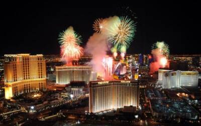 На новогодний фейерверк в Лас-Вегас прибудут 300 000 зрителей - enovosty.com