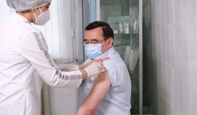 В Узбекистане приостановили вакцинацию на время новогодних застолий - newizv.ru - Узбекистан