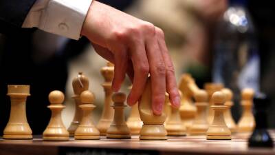 В FIDE сообщили о ряде положительных тестов на коронавирус среди участиков ЧМ по блицу - russian.rt.com