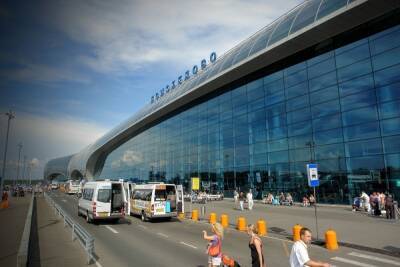 В аэропортах Москвы задержали 58 и отменили 162 рейса - mk.ru - Москва