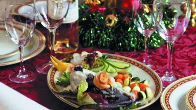 «Базу должны составлять овощи и фрукты»: врач-диетолог — о планировании новогоднего меню - russian.rt.com
