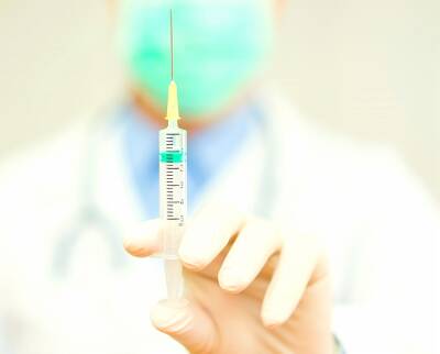 Михаил Мурашко - Людям со слабым иммунитетом может понадобиться более частая вакцинация от COVID - newsland.com - Россия
