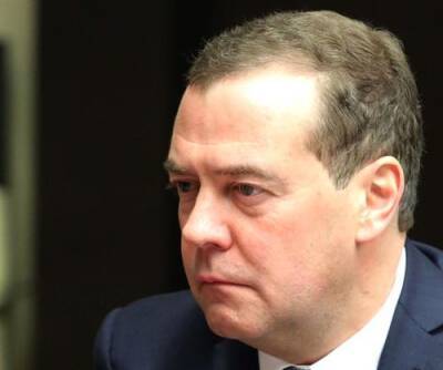 Дмитрий Медведев - Медведев заявил, что России в пандемию COVID-19 удалось избежать сверхтяжелых последствий - argumenti.ru - Россия