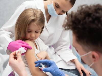 Джонс Хопкинс - Австралия одобрила вакцину от COVID-19 для детей с пяти лет - gordonua.com - Украина - Сша - Китай - Австралия