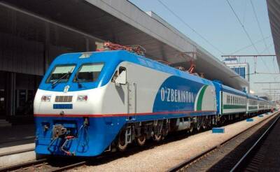 Узбекистан запустил 8 поездов для вывоза своих граждан из России - podrobno.uz - Россия - Узбекистан - Ташкент