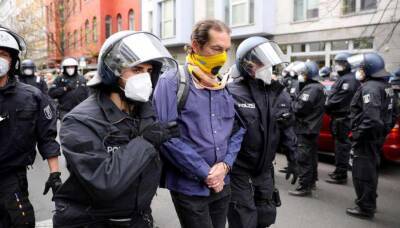 В Берлине полицейские задержали более 50 COVID-диссидентов - news-front.info - Германия - Берлин