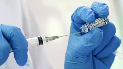 Михаил Мурашко - Мурашко назвал срок начала исследования вакцины от COVID-19 для детей - iz.ru - Россия - Израиль
