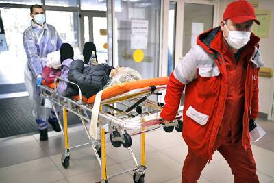 Собянин заявил о снижении числа госпитализированных с COVID-19 в Москве - tvc.ru - Москва