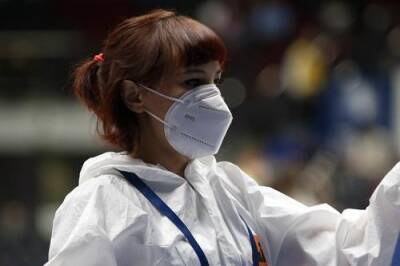 Японские ученые создали маску, которая светится от коронавируса - argumenti.ru - Япония