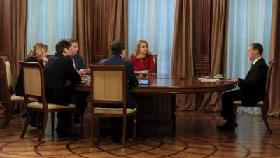 Дмитрий Медведев - Медведев сообщил, что сделал прививку от коронавируса - gazeta.ru