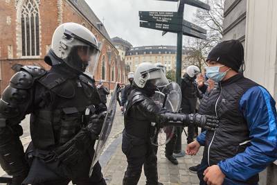 В Европе дополнительные карантинные меры вызвали волну протестов - tvc.ru - Казахстан - Бельгия