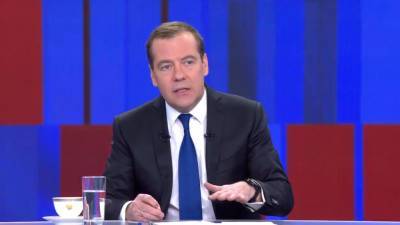 Дмитрий Медведев - Медведев подтвердил актуальность проекта четырехдневной рабочей недели - nation-news.ru - Россия