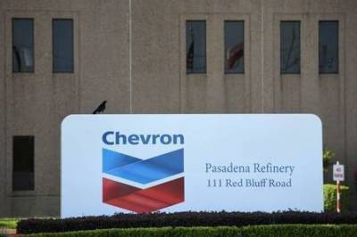 Даррен Вудс - Главы Exxon и Chevron обсуждали слияние в начале 2020 года - источники - smartmoney.one