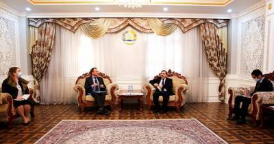 Музаффар Хусейнзода принял новоназначенного главу представительства ВОЗ в Таджикистане - dialog.tj - Таджикистан