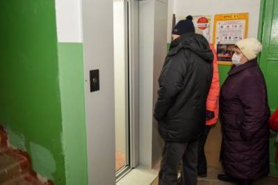 В России в этом году может появиться стандарт по обеззараживанию лифтов - aif.ru - Россия
