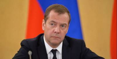 Дмитрий Медведев - Медведев считает, что идея четырехдневной рабочей недели ожила на фоне пандемии - runews24.ru - Россия - Женева
