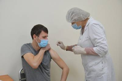 Первые пункты вакцинации от коронавируса открылись в ТЦ Новороссийска и Сочи - runews24.ru - Сочи - Краснодар - Новороссийск
