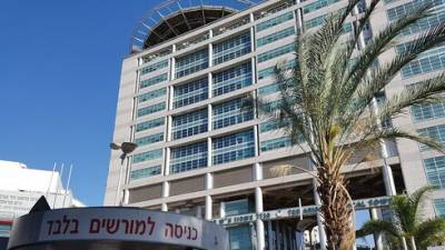 Больница "Ихилов" торговала прививками, минздрав начал проверку - vesty.co.il - Израиль - Тель-Авив