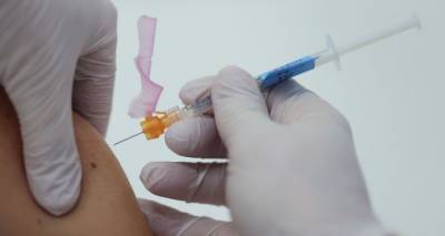 В Минздраве рассказали, сколько Латвия платит за одну прививку против COVID-19 - lv.sputniknews.ru - Латвия - Рига