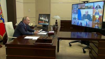 Владимир Путин - Начисление зарплат бюджетникам стало одной из тем совещания президента с правительством - 1tv.ru