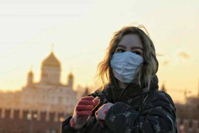 Андрей Тяжельников - Врач рассказал о риске заразиться коронавирусом в холодную погоду - live24.ru - Москва