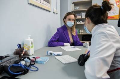 Власти планируют провести основную вакцинацию россиян от коронавируса к лету - infox.ru - Россия